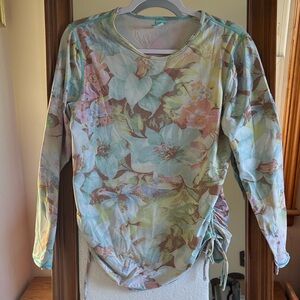 Sunset Floral Long-Sleeve Ruched Side Top - Pastel Blue M